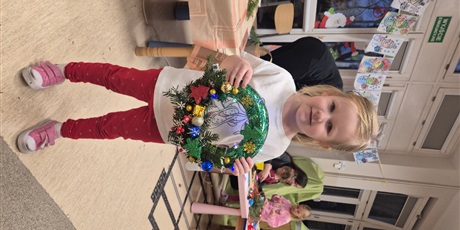 Powiększ grafikę: Świąteczne warsztaty z rodzicami w Przedszkolu „Wesołe Skrzaty”