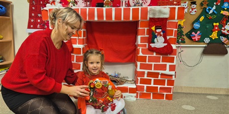 Powiększ grafikę: Świąteczne warsztaty z rodzicami w Przedszkolu „Wesołe Skrzaty”