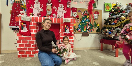 Powiększ grafikę: Świąteczne warsztaty z rodzicami w Przedszkolu „Wesołe Skrzaty”