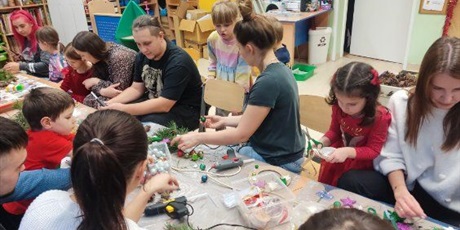 Powiększ grafikę: Świąteczne warsztaty z rodzinne w Elfach