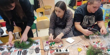 Powiększ grafikę: Świąteczne warsztaty z rodzinne w Elfach