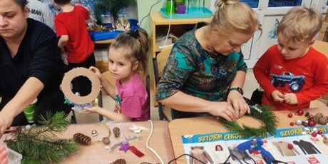 Powiększ grafikę: Świąteczne warsztaty z rodzinne w Elfach