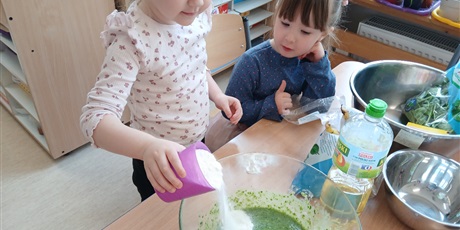 Powiększ grafikę: Szpinakowe mufinki