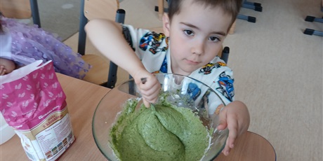 Powiększ grafikę: Szpinakowe mufinki