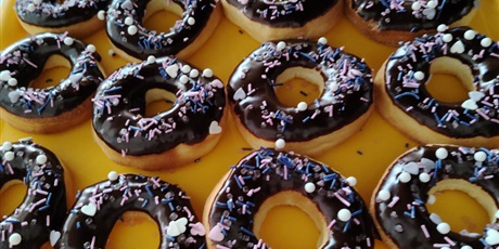 Powiększ grafikę: Tłusty czwartek