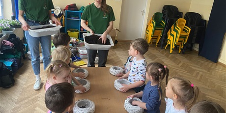 Powiększ grafikę: Warsztaty,, Kwiatowy koszyczek''