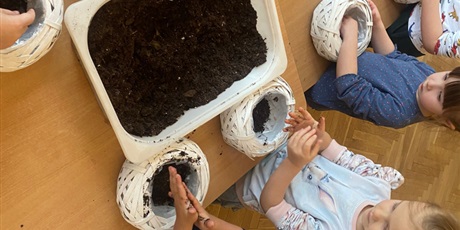 Powiększ grafikę: Warsztaty,, Kwiatowy koszyczek''