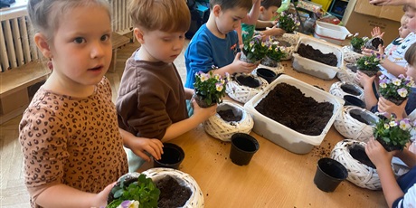 Powiększ grafikę: Warsztaty,, Kwiatowy koszyczek''