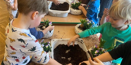 Powiększ grafikę: Warsztaty,, Kwiatowy koszyczek''