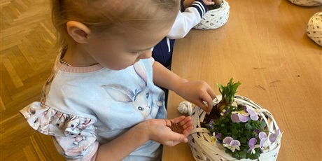 Powiększ grafikę: Warsztaty,, Kwiatowy koszyczek''