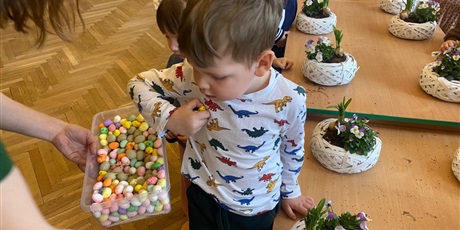 Powiększ grafikę: Warsztaty,, Kwiatowy koszyczek''