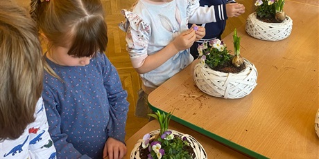 Powiększ grafikę: Warsztaty,, Kwiatowy koszyczek''