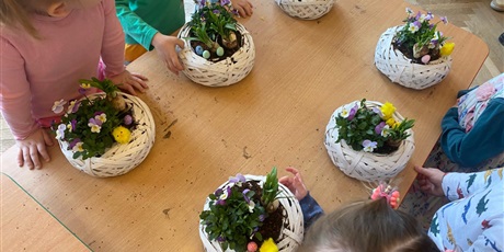 Powiększ grafikę: Warsztaty,, Kwiatowy koszyczek''