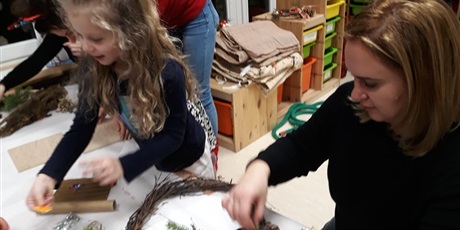 Powiększ grafikę: Warsztaty Bożonarodzeniowe w Koszałkach z Rodzicami 