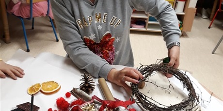 Powiększ grafikę: Warsztaty Bożonarodzeniowe w Koszałkach z Rodzicami 