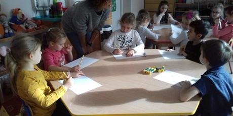 Powiększ grafikę: Warsztaty plastyczno-badawcze z kawą