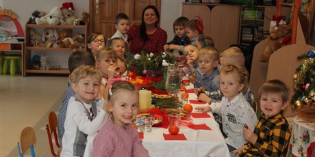 Powiększ grafikę: Wigilijnie w grupie Chochlików