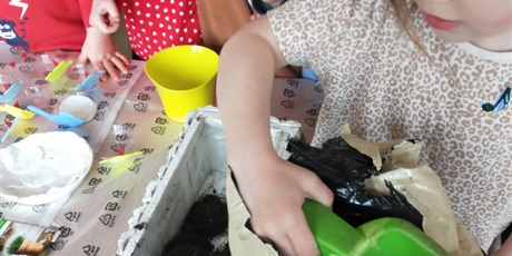 Powiększ grafikę: Wiosenny ogródek 