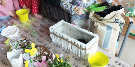 Powiększ grafikę: Wiosenny ogródek 