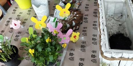 Powiększ grafikę: Wiosenny ogródek 