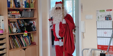 Powiększ grafikę: Wizyta Elfa i Mikołaja 