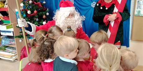 Powiększ grafikę: Wizyta Elfa i Mikołaja 