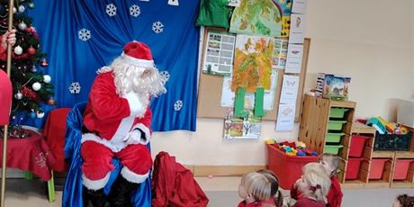 Powiększ grafikę: Wizyta Elfa i Mikołaja 