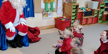 Powiększ grafikę: Wizyta Elfa i Mikołaja 