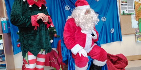 Powiększ grafikę: Wizyta Elfa i Mikołaja 