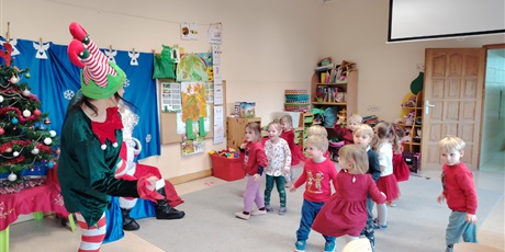 Powiększ grafikę: Wizyta Elfa i Mikołaja 