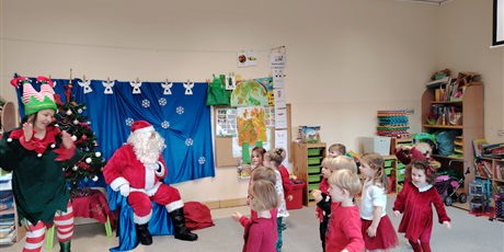 Powiększ grafikę: Wizyta Elfa i Mikołaja 