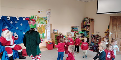 Powiększ grafikę: Wizyta Elfa i Mikołaja 