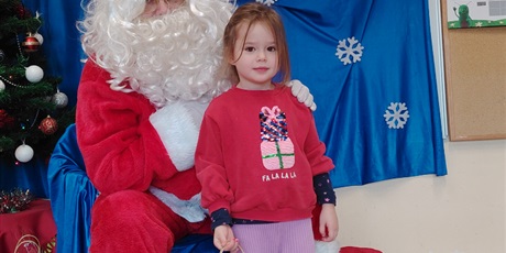 Powiększ grafikę: Wizyta Elfa i Mikołaja 