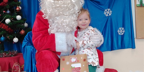 Powiększ grafikę: Wizyta Elfa i Mikołaja 