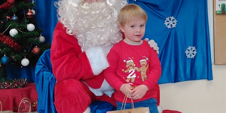 Powiększ grafikę: Wizyta Elfa i Mikołaja 