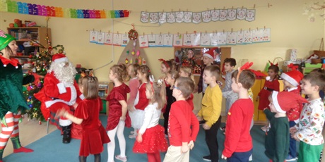 Powiększ grafikę: Wizyta Elfa i Mikołaja