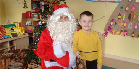 Powiększ grafikę: Wizyta Elfa i Mikołaja