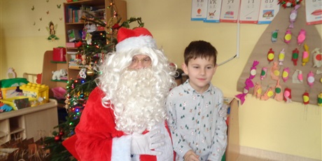 Powiększ grafikę: Wizyta Elfa i Mikołaja