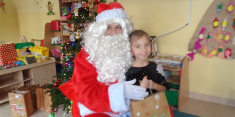 Powiększ grafikę: Wizyta Elfa i Mikołaja