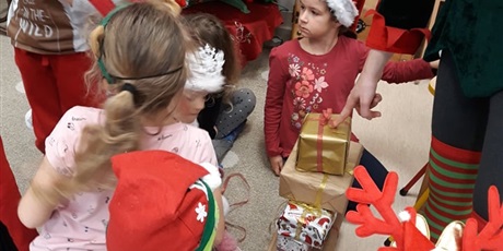 Powiększ grafikę: Wizyta Mikołaja