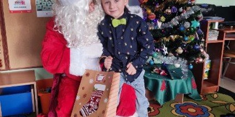 Powiększ grafikę:  Wizyta Świętego Mikołaja i Elfa – prezenty i świąteczna zabawa