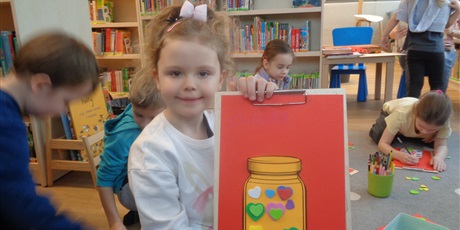 Powiększ grafikę: Wizyta w bibliotece