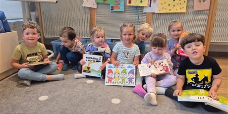 Powiększ grafikę: Wizyta w osiedlowej bibliotece