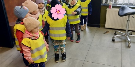 Powiększ grafikę: Wizyta w salonie fryzjerskim