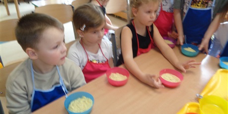 Powiększ grafikę: Wspólne gotowanie