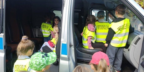 Powiększ grafikę: Wycieczka do Nowego Portu na komisariat policji