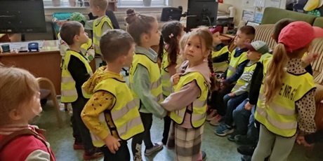 Powiększ grafikę: Wycieczka do Nowego Portu na komisariat policji