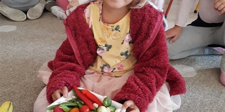 Powiększ grafikę: Zajęcia o owocach i warzywach