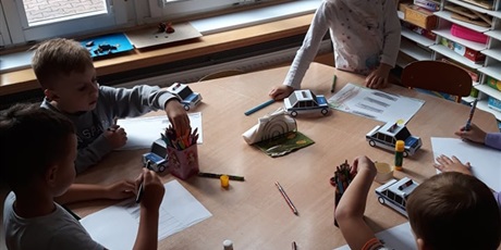 Powiększ grafikę: Zajęcia o ruchu drogowym