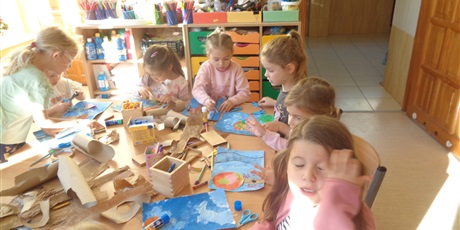 Powiększ grafikę: Zajęcia plastyczne